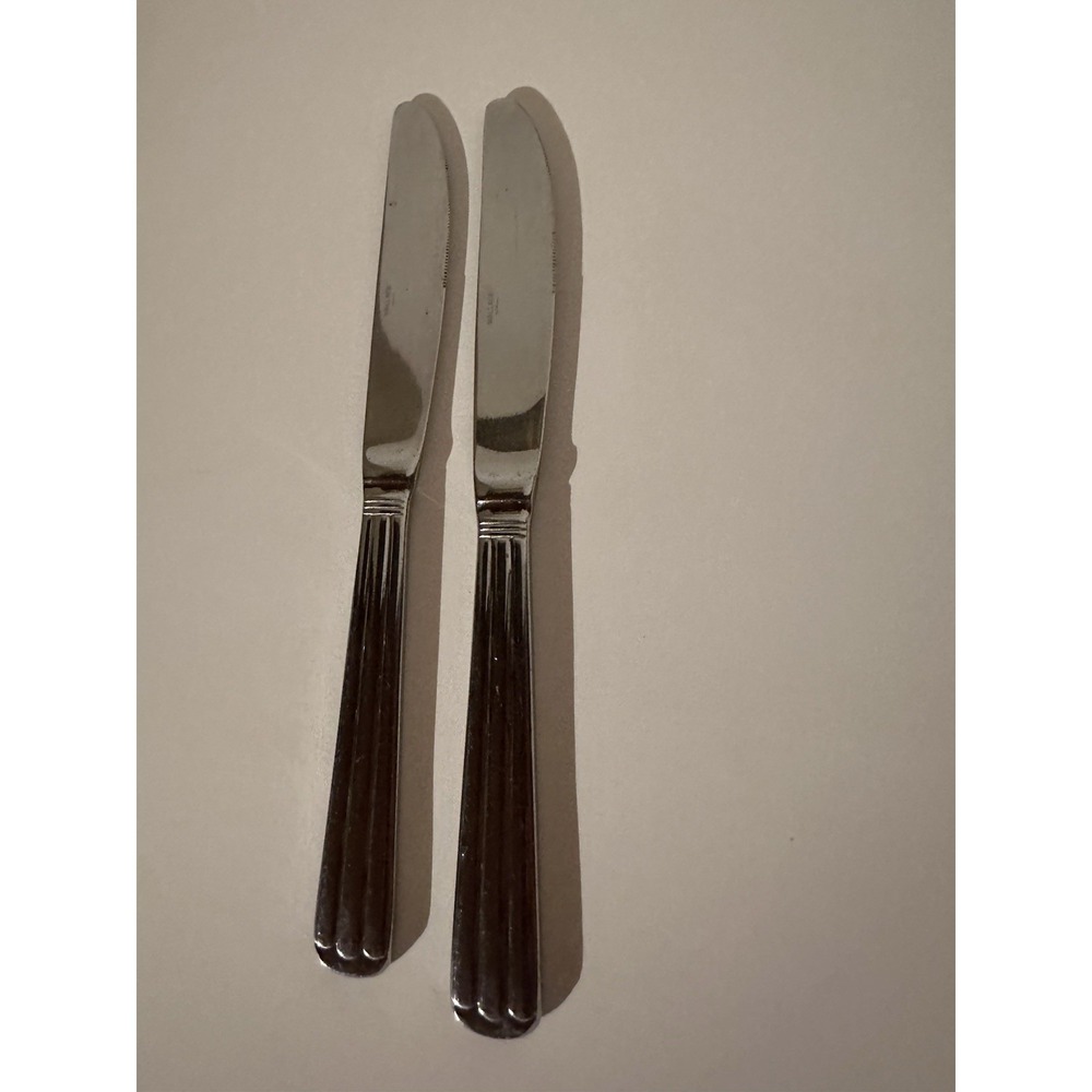 WALLACE CENTENNIAL 18/10 Stainless LOT OF 2 Dinner Knives 8 7/8"